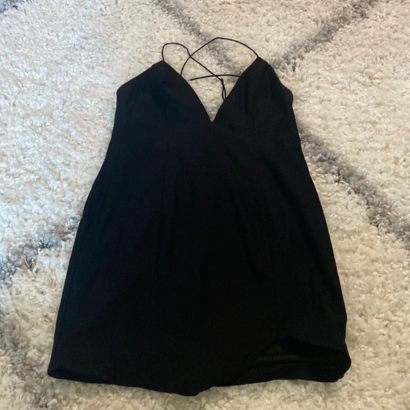 Tobi Dresses & Skirts - Back Strappy Mini Dress